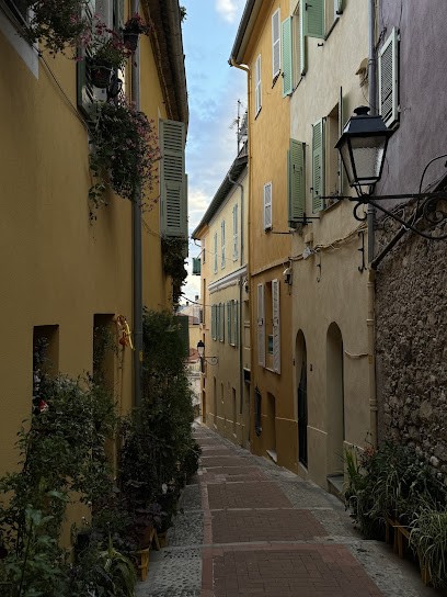 Eloen Studio, Institut de Beauté à Menton