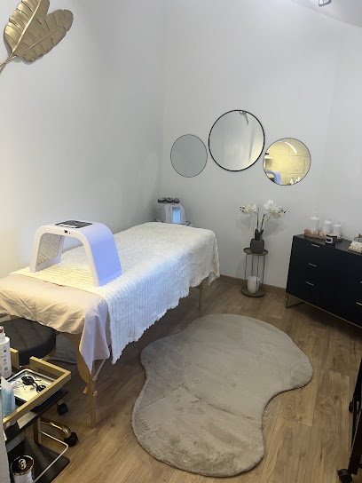 Derm'eclat By Soraya : Soin Visage, Corps & Traitements Esthétiques, Institut De Beauté à Château-la-Vallière