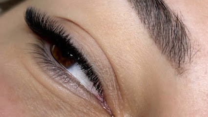 Formations Et Prestations D'extensions De Cils Anaïs Cils, Institut de Beauté à Chanteloup-en-Brie