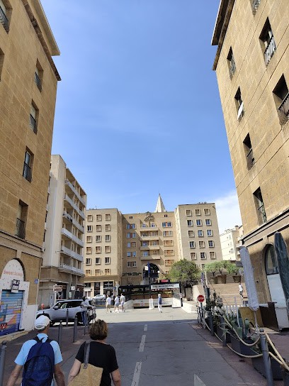 Point Brush, Institut de Beauté à Marseille 02