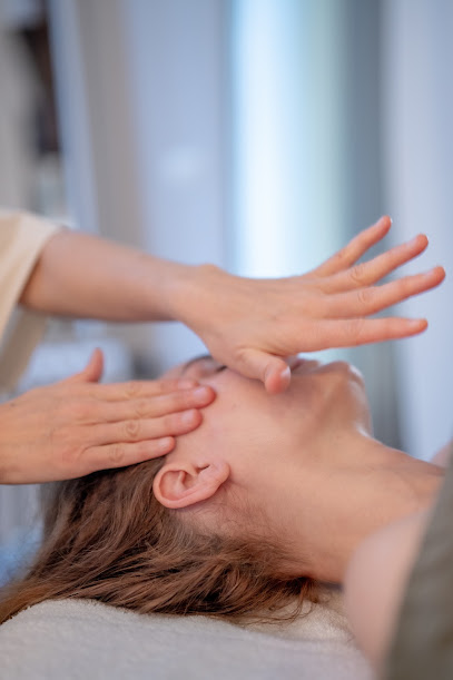 Amélie Noël Facialiste - Massage Visage Kobido Institut De Beauté à Saint-Romain-au-Mont-d'Or