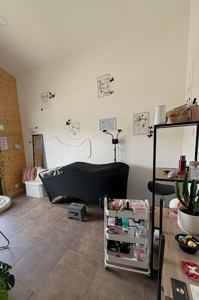 Lash Studio By M Institut De Beauté à Embrun