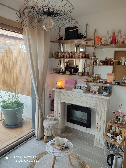 Nos Instants Cocoon By Angélique, Esthéticienne à Saint-Michel-Chef-Chef