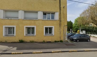 Institution Nails, Institut de Beauté à École-Valentin
