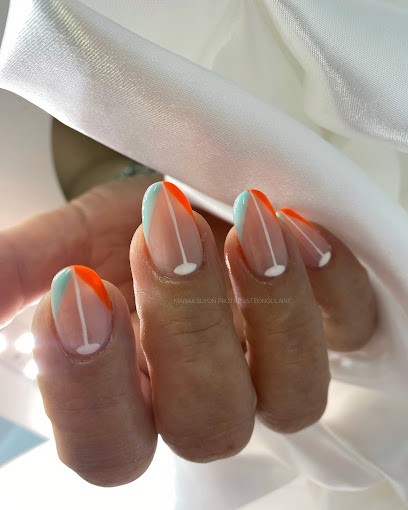 Prothésiste Ongulaire Manails, Institut de Beauté à Vourles