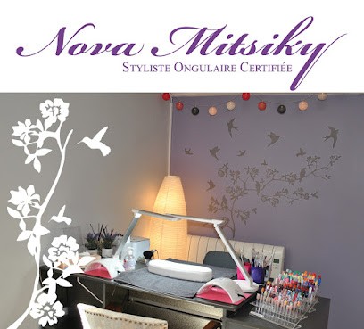 Nova Mitsiky - Prothésiste Ongulaire, Institut de Beauté à Chaveignes