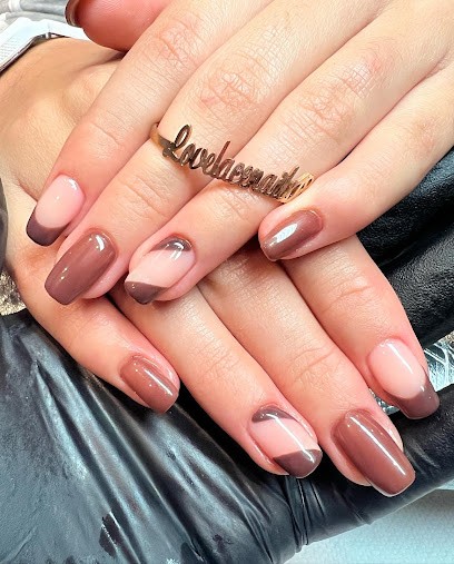 LovelaceNails, Institut de Beauté à Vierzon