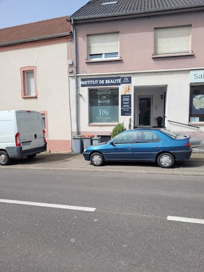 Kns Esthétique, Institut de Beauté à Hundling