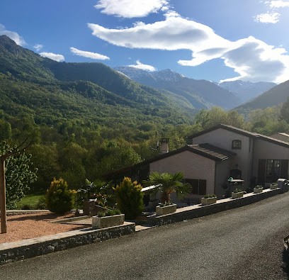 Coralie Véga Massage Esthétique, Institut de Beauté à Surba