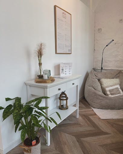 Les Dames D'abord., Institut de Beauté à Milly-la-Forêt