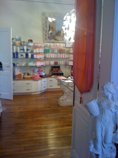 Majestic Beauté - Agréé Yon-Ka, Institut de Beauté à Chartres