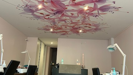 Nails Aude, Institut de Beauté à Voiron