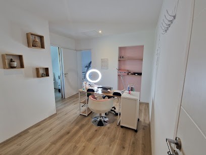 Romane Esthetic, Institut de Beauté à Saint-Joachim