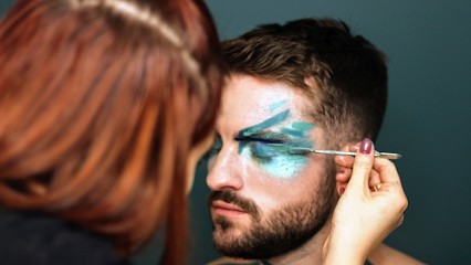 ALUISI EVA MAQUILLEUSE PROFESSIONNELLE / COIFFURE / PHOTOGRAPHIE / SOIN VISAGE / EXTENSIONS DE CILS, Institut de Beauté à Bon-Encontre