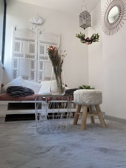 Extensions & Rehaussements De Cils Et Soins Du Visage Marseille, Institut de Beauté à Marseille 09