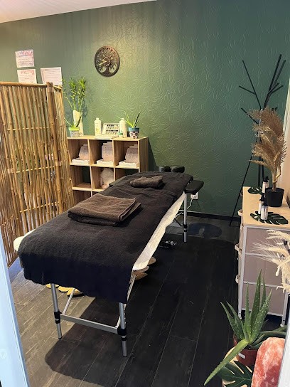 Éme’Lime, Esthéticienne au Ménil