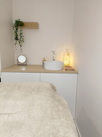Le Cocon D'elo, Institut De Beauté à Saint-Martin-d'Arberoue