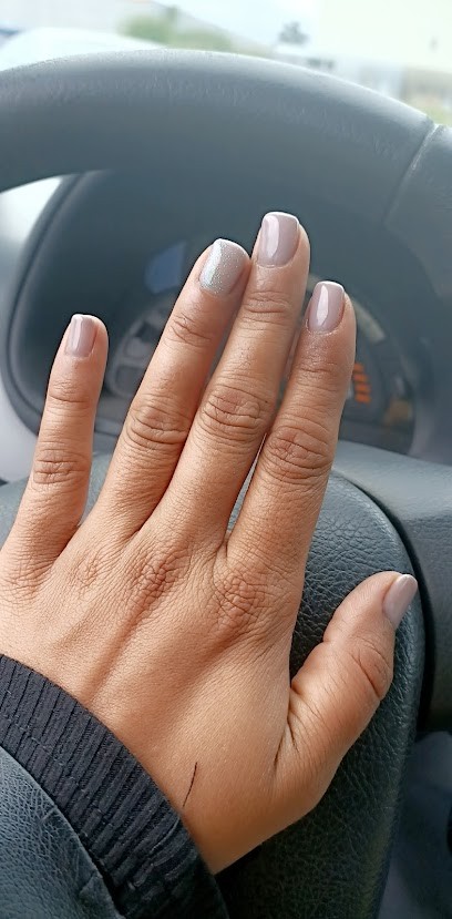 Institut de beauté Bodyminute / Nailminute, Institut de Beauté à Laval