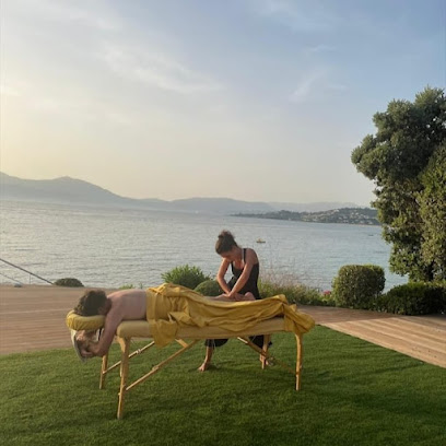 Astrid Mifsud I Massage, Reflexologie, Soin Du Dos - A Domicile (Bas-Rhin) Institut De Beauté à Schweighouse-sur-Moder