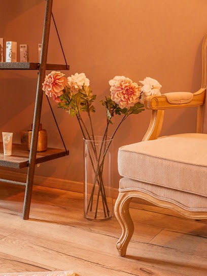 Glow Up Beauty, Institut de Beauté à Nemours