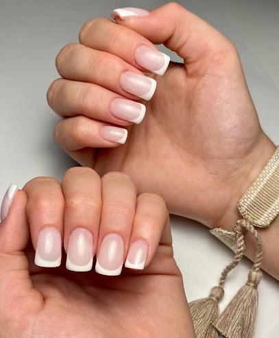 Virginie’Nails, Institut de Beauté à Firminy