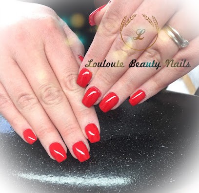 Louloute Beauty Nails, Institut de Beauté à Vert