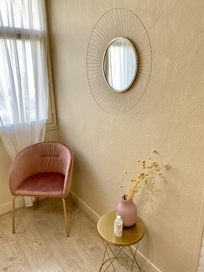 O Soins de Laura, Institut de Beauté à Albertville