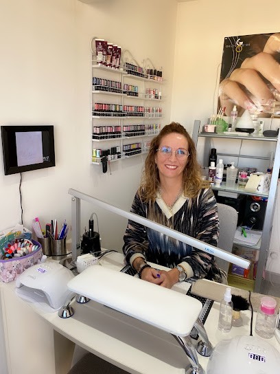 Les Ongles de Gwen, Institut de Beauté à Cabannes