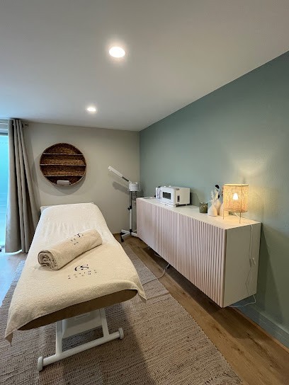 Les Petites Mains De Marie, Institut de Beauté à Dommartin