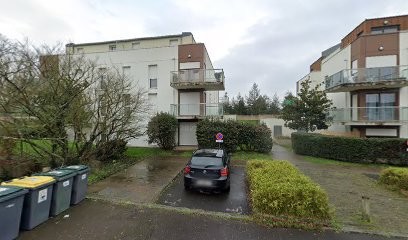 GasyNailsMakeup, Esthéticienne à Bruz