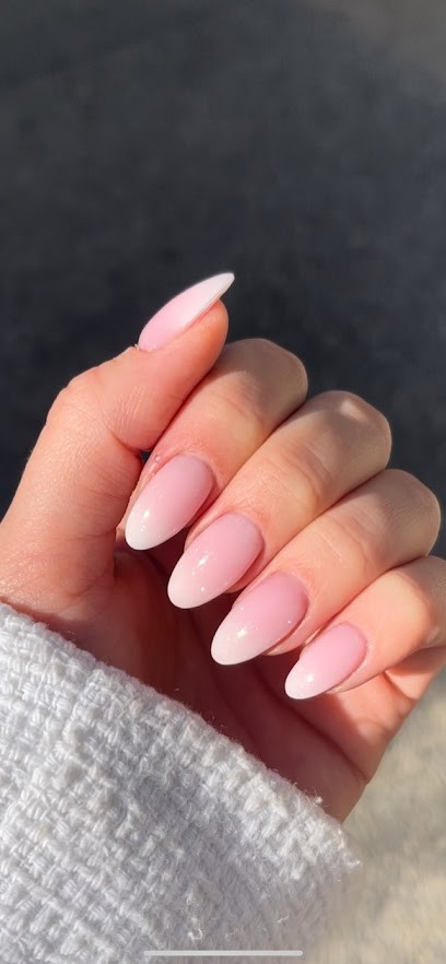 Elinails - Prothésiste Ongulaire, Institut de Beauté à Saint-Maximin-la-Sainte-Baume