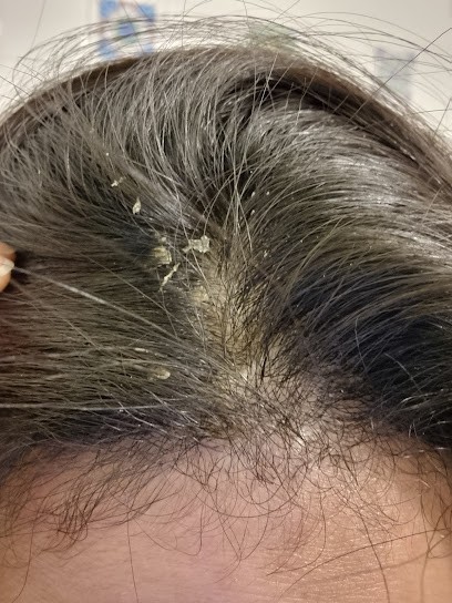 Mumu Le Pti Salon, Institut de Beauté à La Courneuve