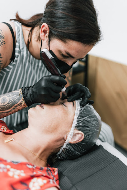 Ligne Divine - Microblading | Regenx | Browlift | Soin Visage | Saint-André-De-Cubzac - Proche De Bordeaux, Institut De Beauté à Saint-André-de-Cubzac