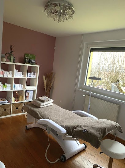 Être Bien Chez Marie, Institut de Beauté à Voujeaucourt