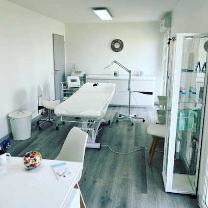 SKINTECH Idron Centre En épilation Définitive Lumière Pulsée Laser, électrolyse, Soins Minceur, Anti-âge, Pressothérapie, Institut de Beauté à Idron