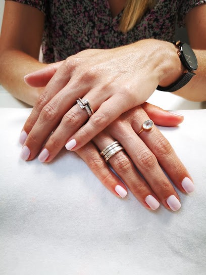 Microblading Studio, Institut de Beauté aux Alluets-le-Roi