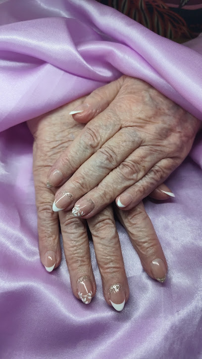 Losoty Nail's - Prothésiste Ongulaire Institut De Beauté à Hallencourt