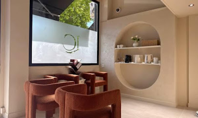 Lc Centre Esthétique - Microblading & Épilation Définitive Lyon 8 Institut De Beauté à Lyon 08
