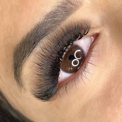 Lashes Paris - Extensions De Cils, Candy Lips, Microblading, Blanchiment Dentaire..., Institut de Beauté à Cergy