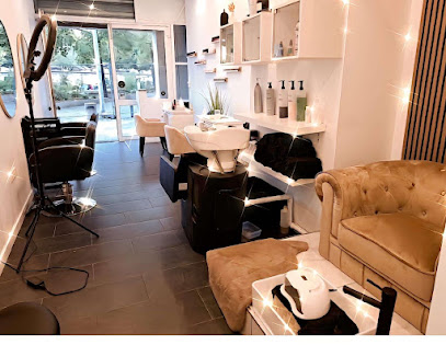 Chez Mel - Institut De Beauté, Institut De Beauté à Montreuil