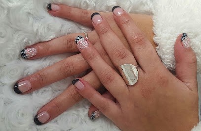 Oxale Nails, Institut de Beauté à Crandelles