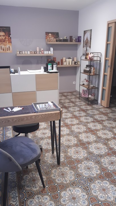 Au salon de lesley, Institut de Beauté à Courtenay