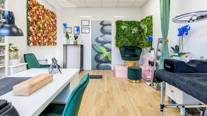 Jenny Nails & Beauté, Institut de Beauté à Torcy