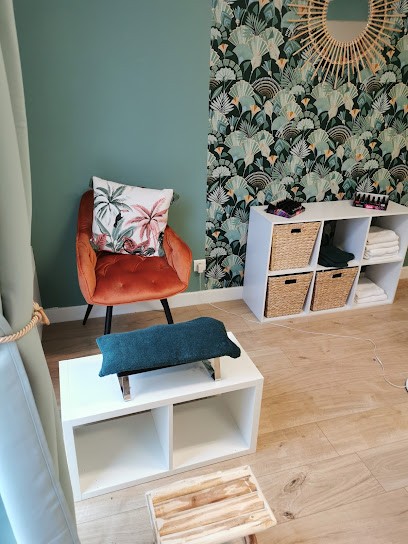 L'Atelier Du Bien-Être, Institut de Beauté à Laroin