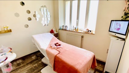 Ell'egance Institut - Esthéticienne & Prothésiste Ongulaire, Institut de Beauté à Meusnes