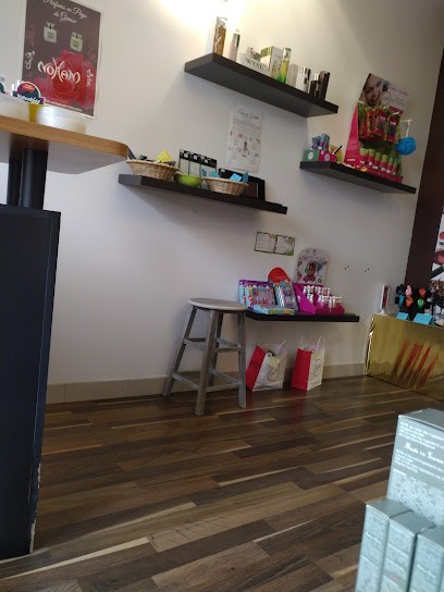 Institut Emilie'S, Institut de Beauté à La Chapelle-Saint-Laurent