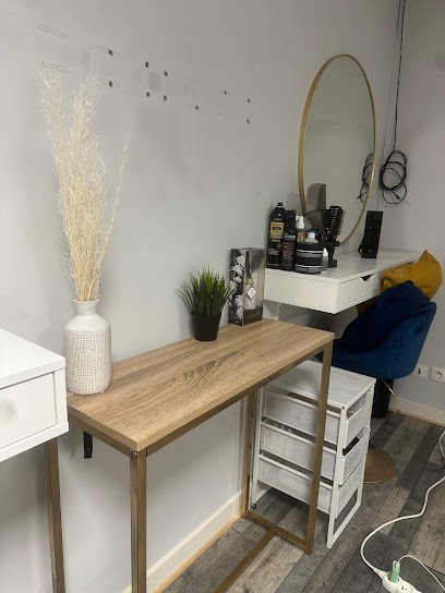 MaïwaniHouse, Institut de Beauté à Ris-Orangis