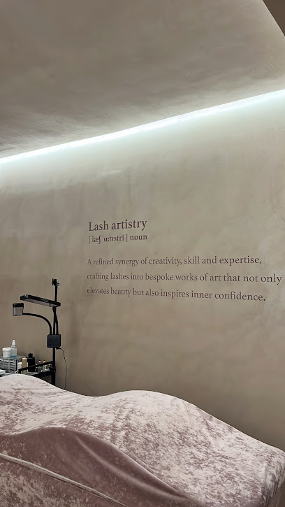 Finest Lash Studio, Institut De Beauté à Paris 11