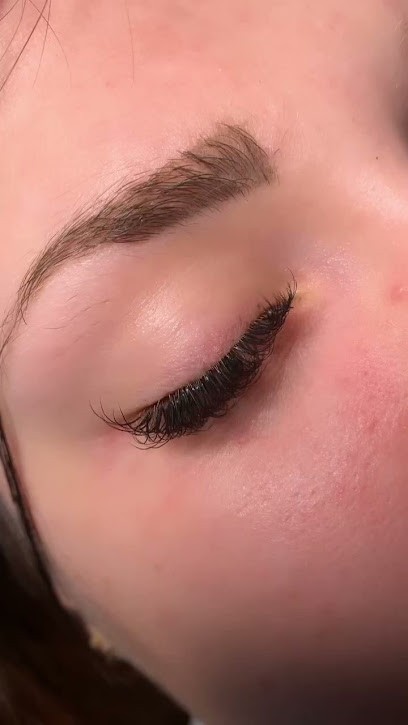 Nails And Lashes Studio, Institut de Beauté à Nantua