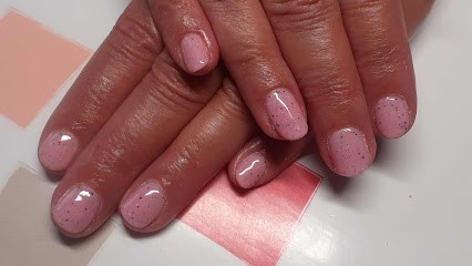 Emilie D L, Institut de Beauté à Lons-le-Saunier